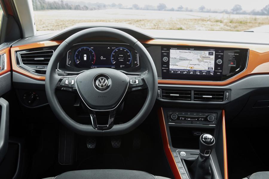 Торпедо Volkswagen Polo 2017 года  (WW) (фото 13 из 29)